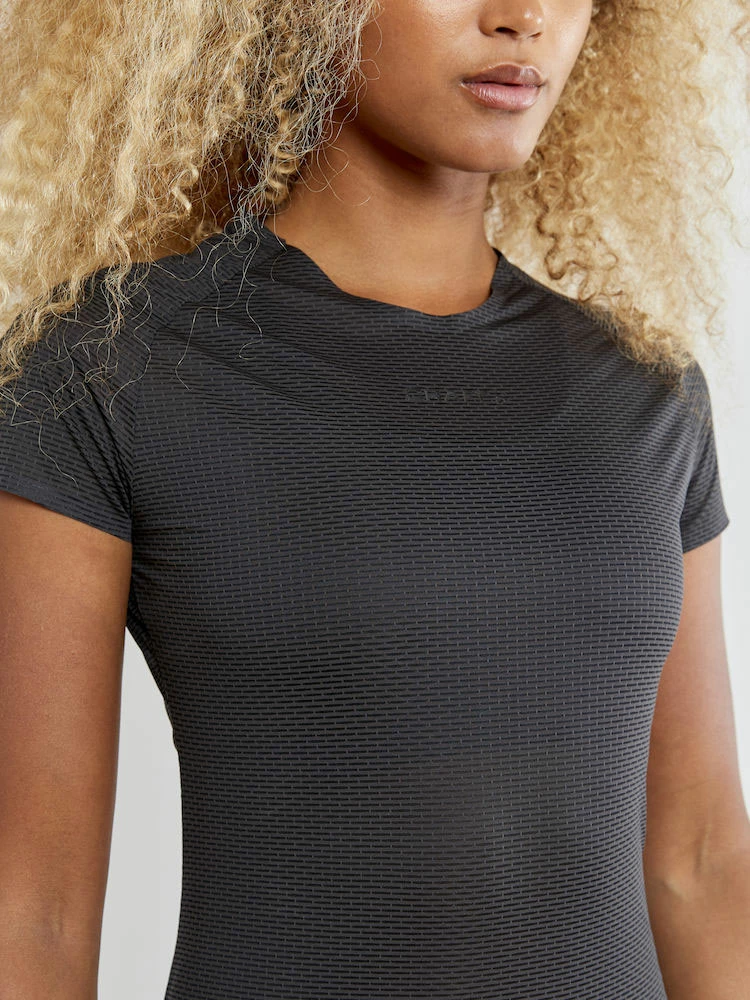 Craft Pro Dry Nanoweight - Women's Baselayer Shirt – Image 5