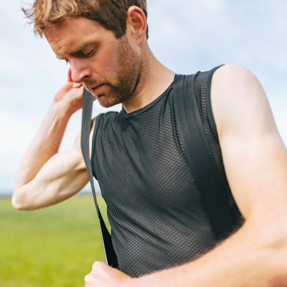 GripGrab Ultralight Mesh - Sleeveless Baselayer (3-pack) – Image 6