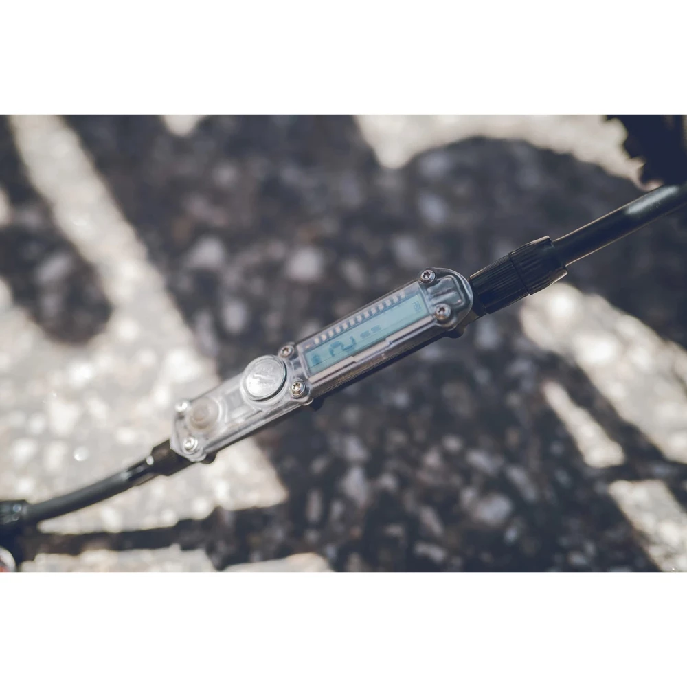 Lezyne Mini Pompe CNC Micro Floor Drive HPG Avec Affichage Numérique De La Pression – Image 4