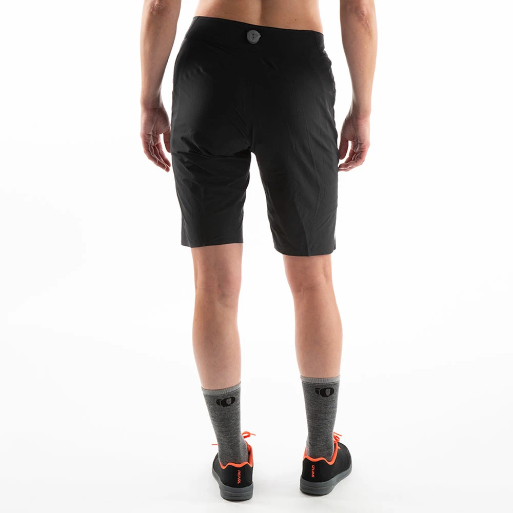 Pearl Izumi Elevate - Women's Shorts With Pad – Image 6